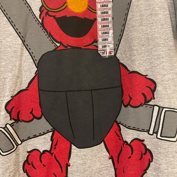 Licensed Sesame Street Elmo The Hangover Movie Parody Men’s Large T-Shirt NWT - Picture 2 of 6